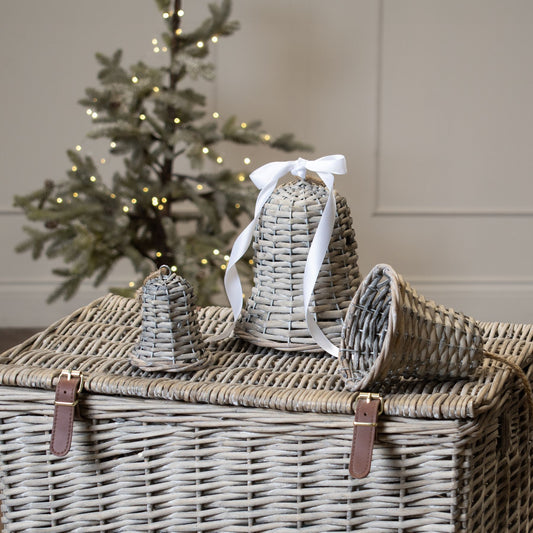 Wicker Bell Small Decoration