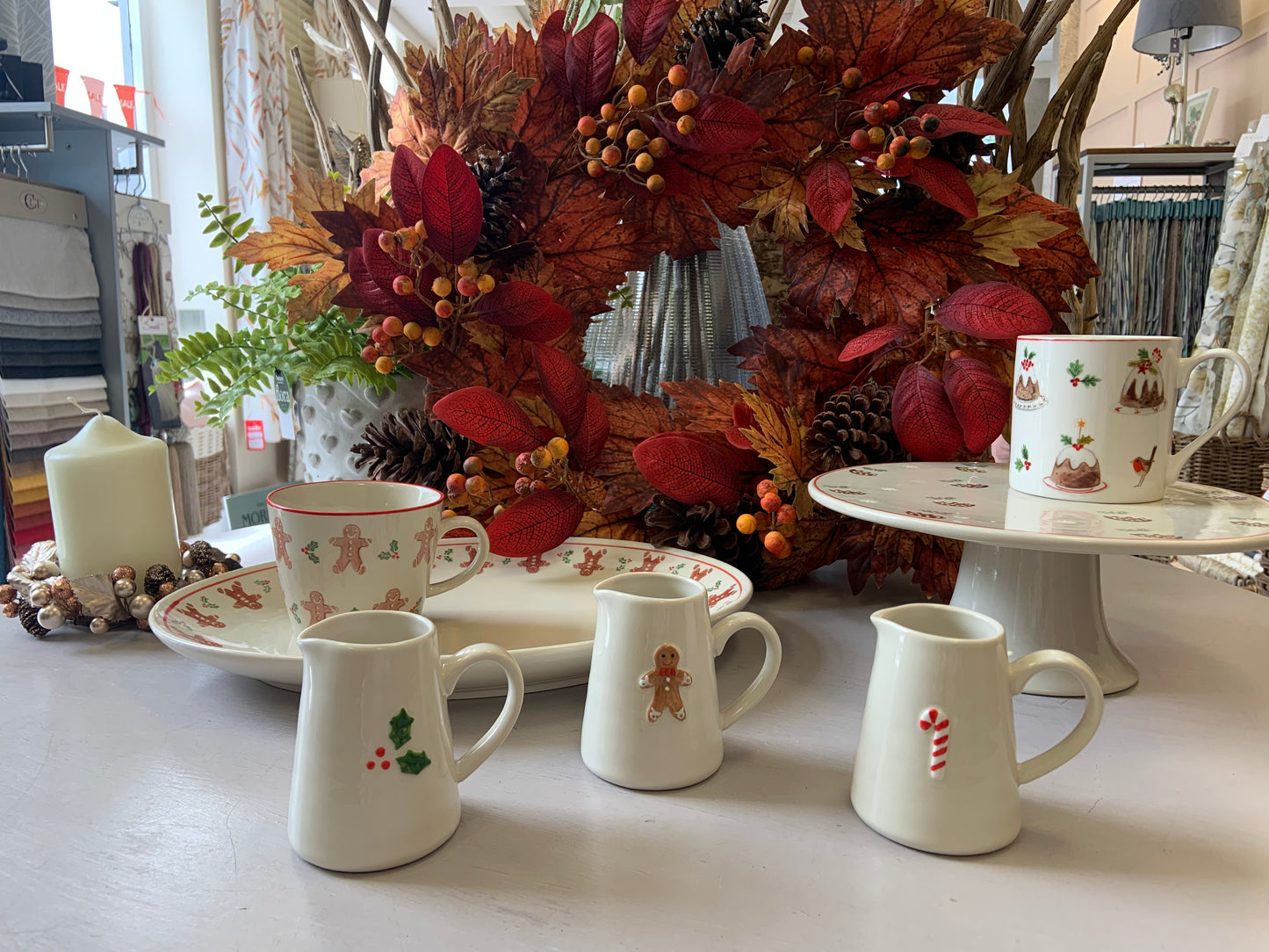 Christmas Pudding Cake Stand
