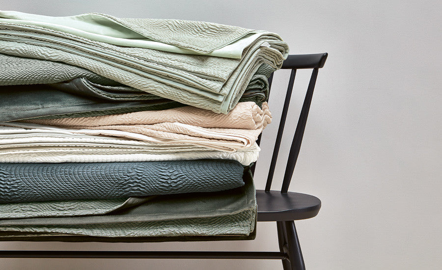 Villa Nova Nila Throw In Slate