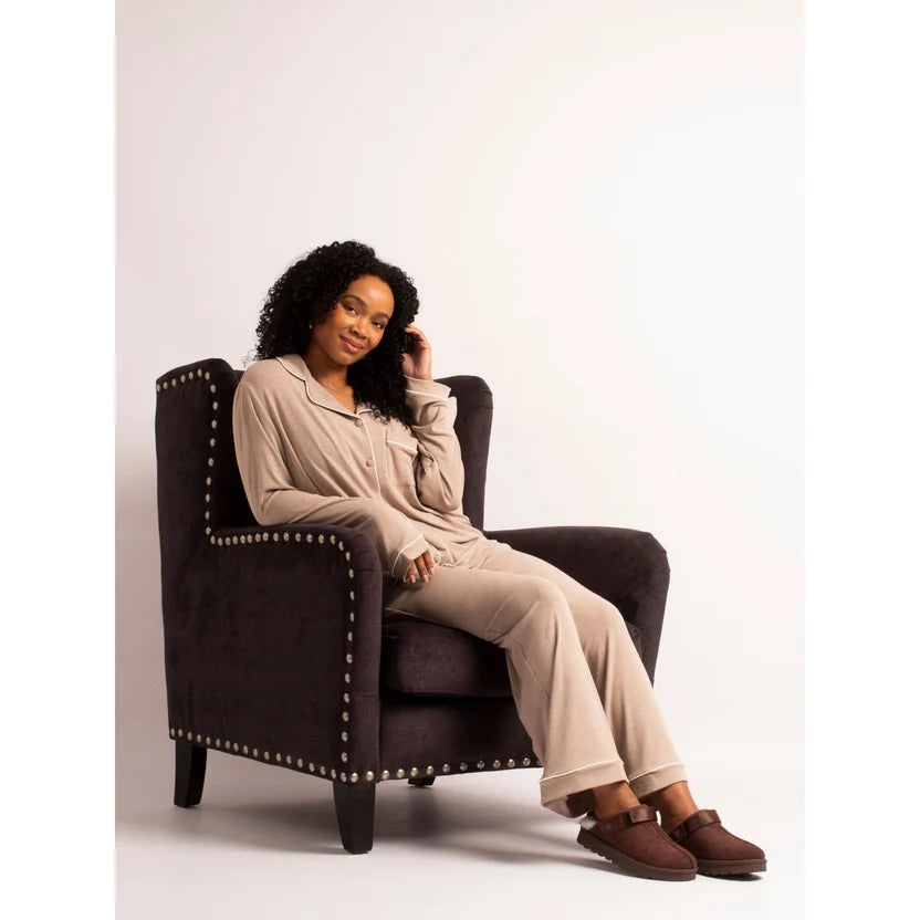 Lunar Odessa Dark Brown Slipper