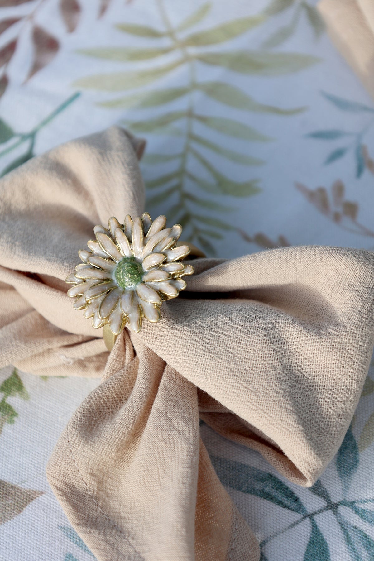 Cream Floral Napkin Ring