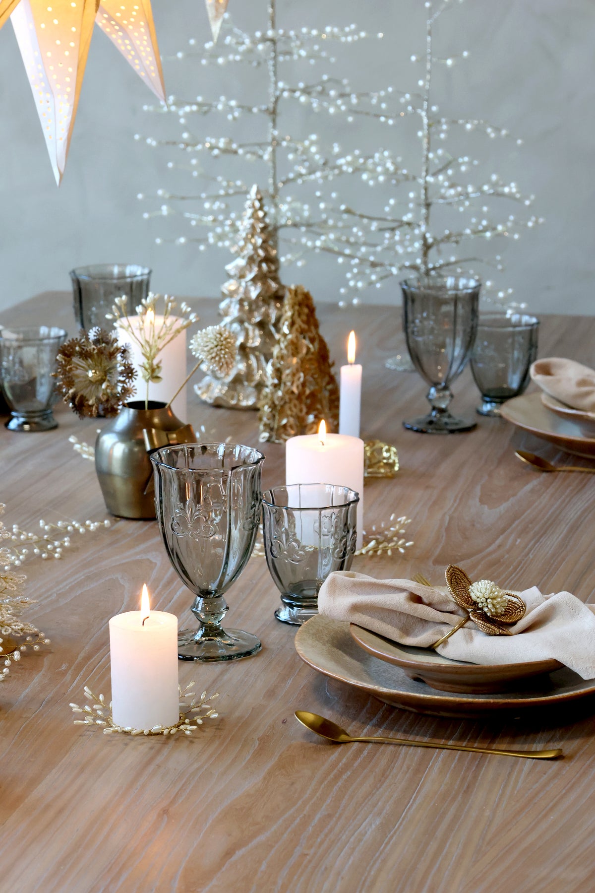 Beaded Pearl Floral Napkin Ring