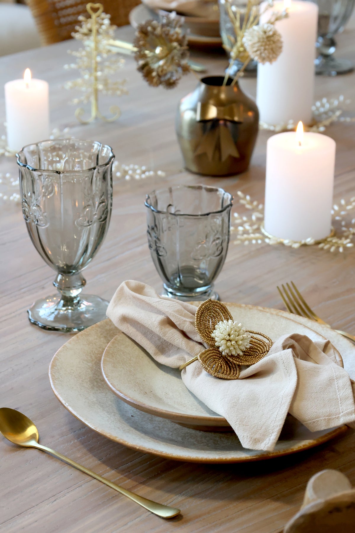 Beaded Pearl Floral Napkin Ring