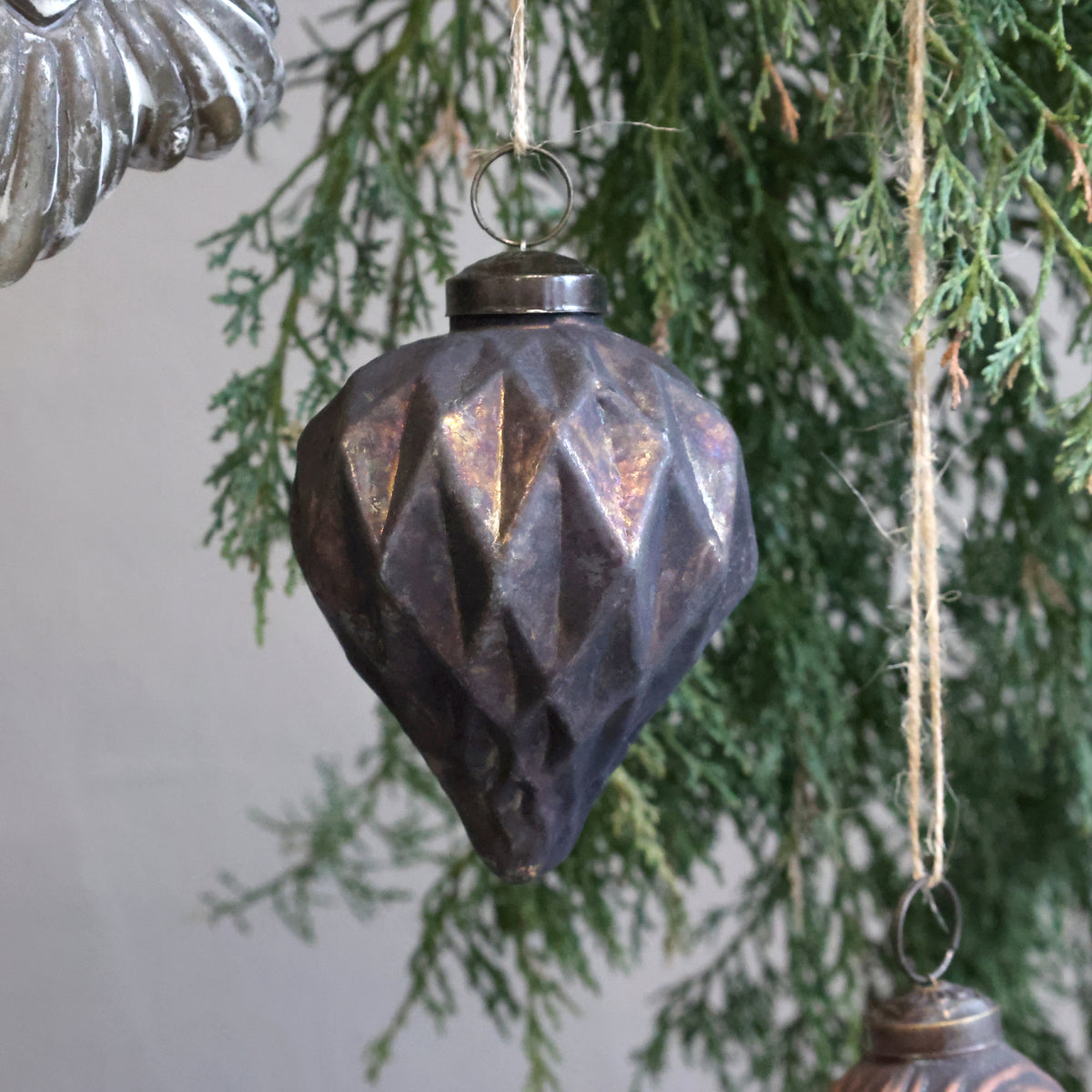 Harlequin Antique Mocha Bauble