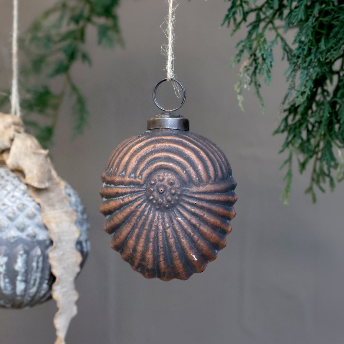 Star Burst Mocha Bauble