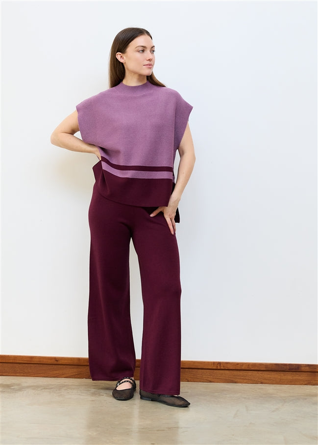Colour Block Sleeveless Jumper
