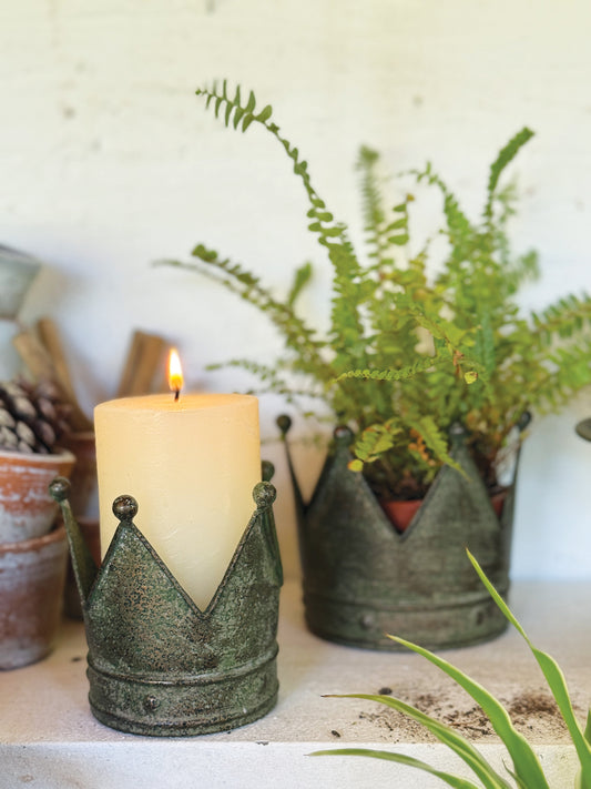 Set of 2 Vintage Crown Planters