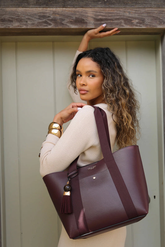 Benita Cherry Casual Tote With Pouch