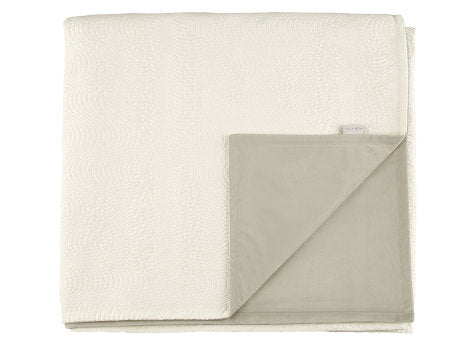 Villa Nova Nila Throw In Chalk